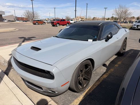 Used 2021 Dodge Challenger R/T w/ Blacktop Package RWD image 2