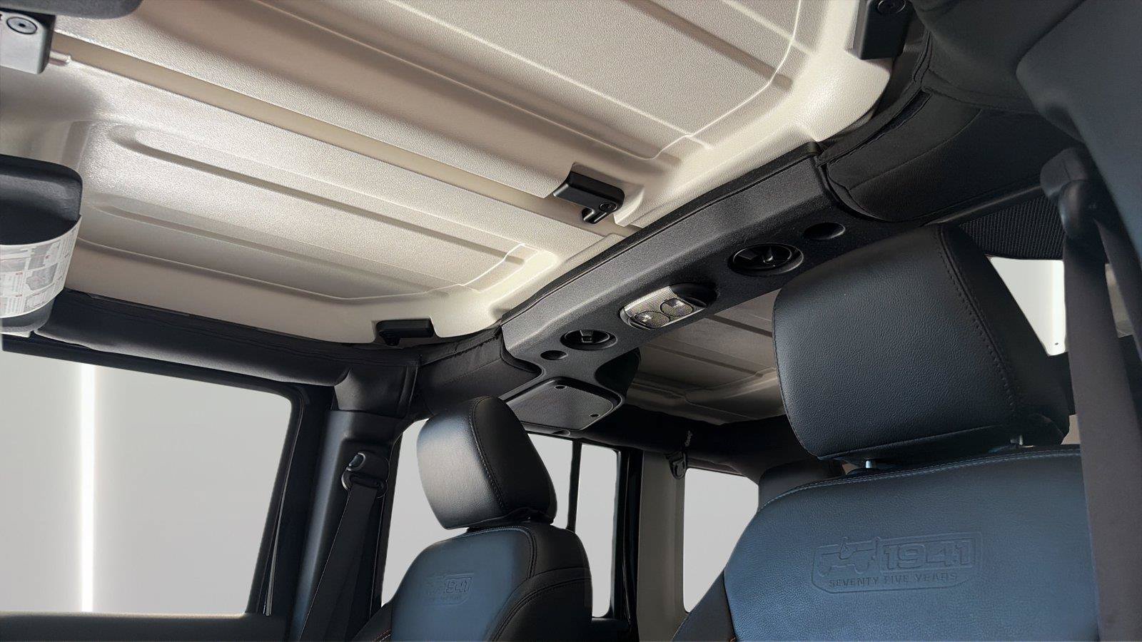 Used 2016 Jeep Wrangler Unlimited Sahara AWD/4WD image 16