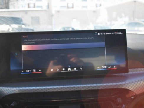 Used 2025 BMW 330i xDrive 330i xDrive image 17