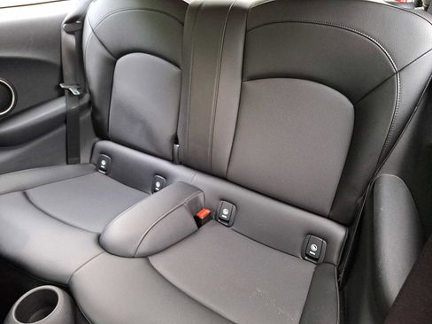 Used 2014 MINI Cooper S FWD image 9