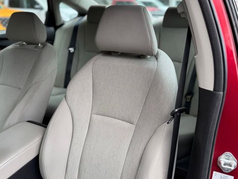 Used 2023 Honda Accord EX image 6