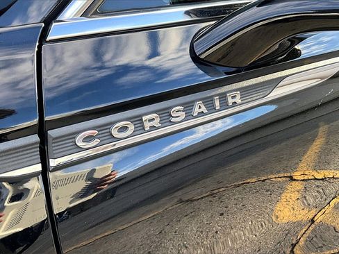 Used 2022 Lincoln Corsair FWD image 8
