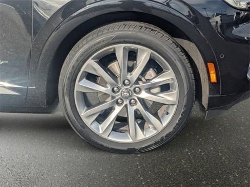 Used 2022 Buick Envision Avenir w/ Technology Package II image 11