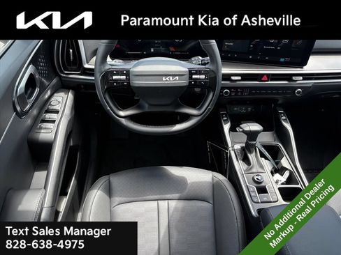 New 2026 Kia Sorento S w/ S Panoramic Sunroof Package FWD image 25