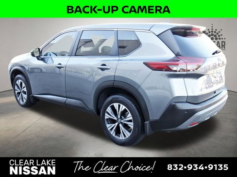 Used 2023 Nissan Rogue SV image 5