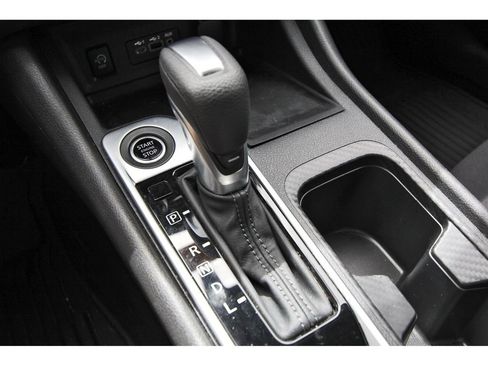 Certified 2025 Nissan Sentra SV FWD image 21