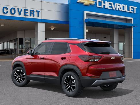 New 2026 Chevrolet TrailBlazer LT FWD image 3