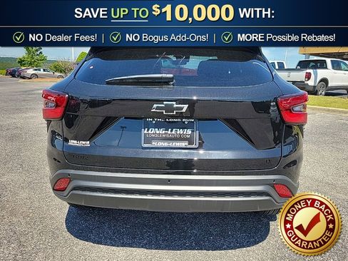 New 2026 Chevrolet Trax LT FWD image 8