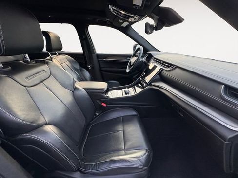 Used 2021 Jeep Grand Cherokee L Overland image 14