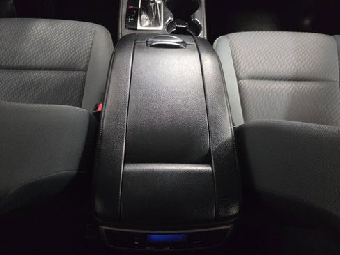 Used 2019 Toyota Highlander LE image 76