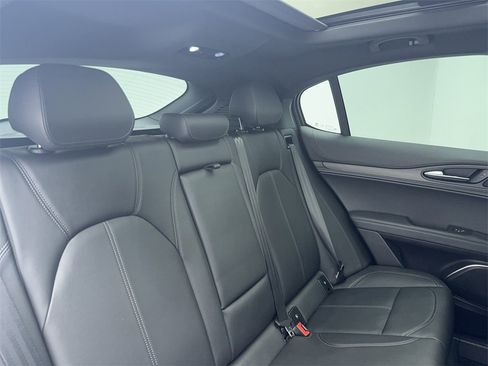 Used 2023 Alfa Romeo Stelvio Ti image 48