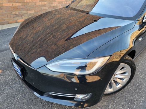 Used 2018 Tesla Model S 75D image 36
