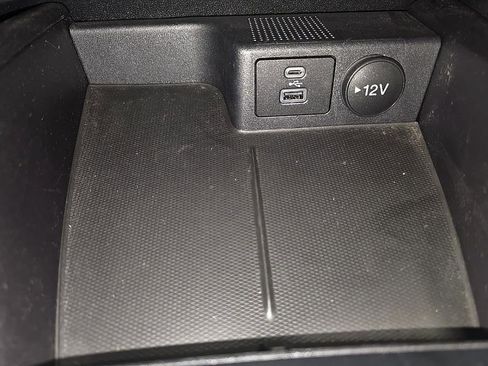 Used 2022 Ford Escape SE w/ Convenience Package image 23