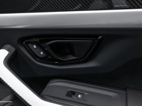 New 2025 Lamborghini Urus SE image 50