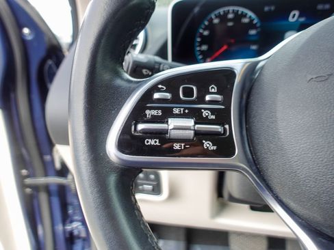 Used 2021 Mercedes-Benz GLA 250 4MATIC image 13