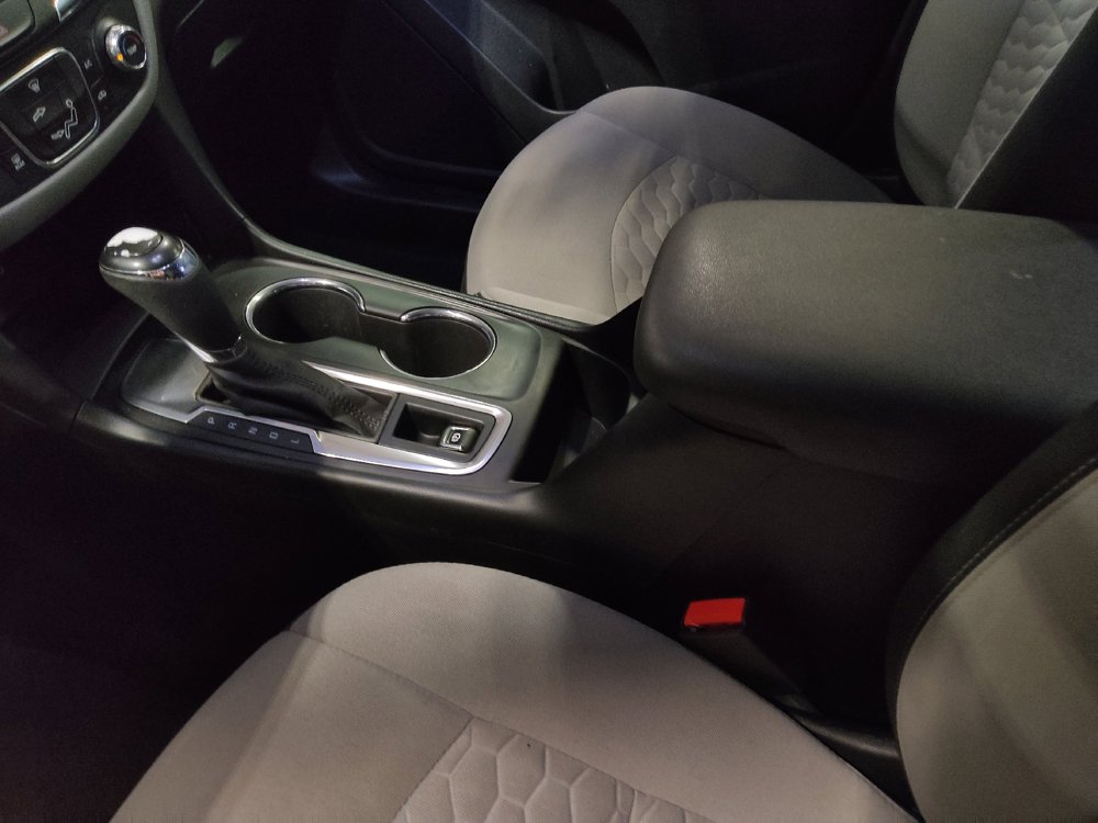 Used 2019 Chevrolet Equinox LS FWD image 26