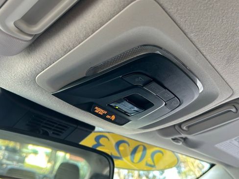 Used 2023 Toyota Corolla LE image 47