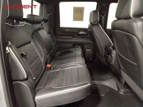 Used 2024 GMC Sierra 2500 AT4X w/ AT4X AEV Edition image 32