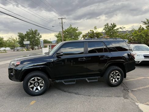 Used 2024 Toyota 4Runner TRD Off-Road Premium w/ Moonroof Package AWD/4WD image 8