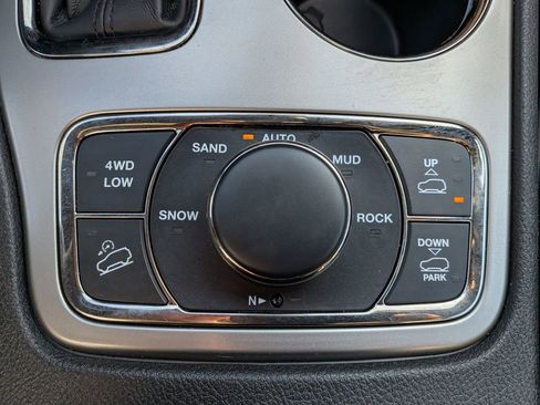 Used 2021 Jeep Grand Cherokee High Altitude image 16