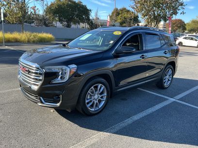 Used 2023 GMC Terrain SLT w/ LPO, Floor Liner Package