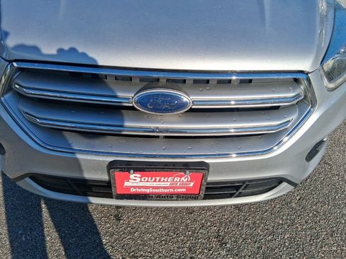 Used 2017 Ford Escape Titanium AWD/4WD image 22