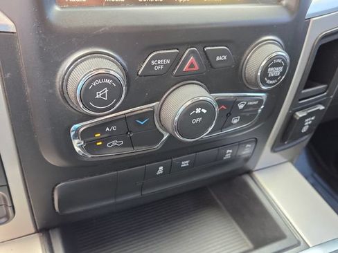 Used 2015 RAM 1500 Lone Star AWD/4WD image 24