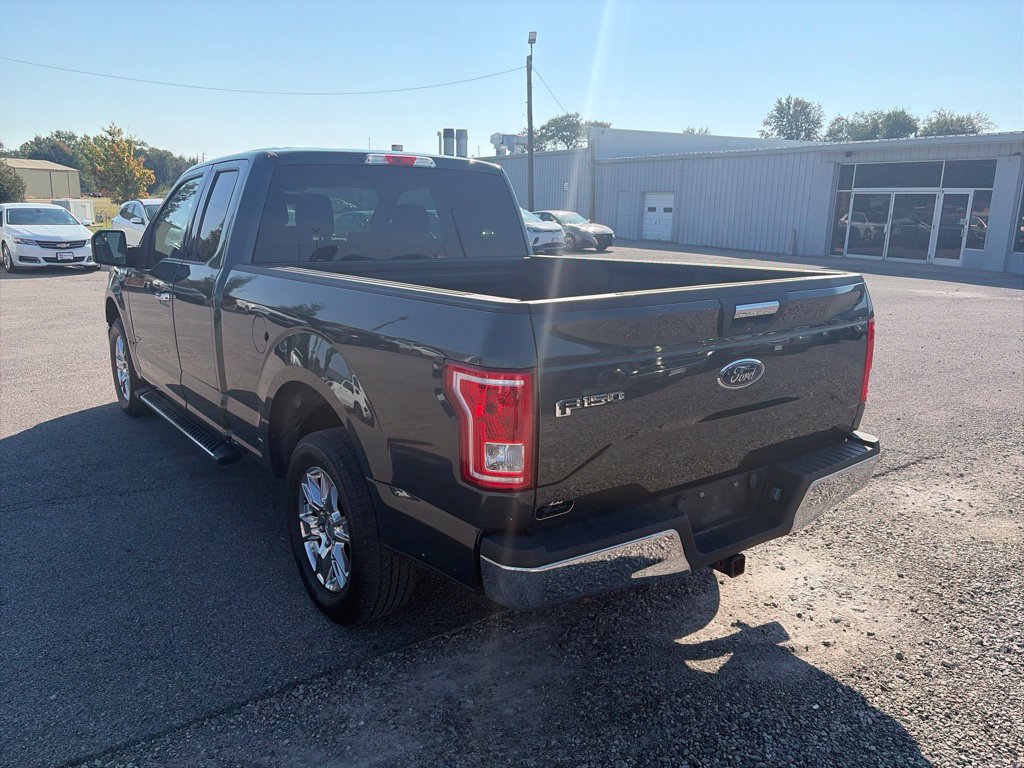 Used 2015 Ford F150 XLT w/ Equipment Group 301A Mid RWD image 4