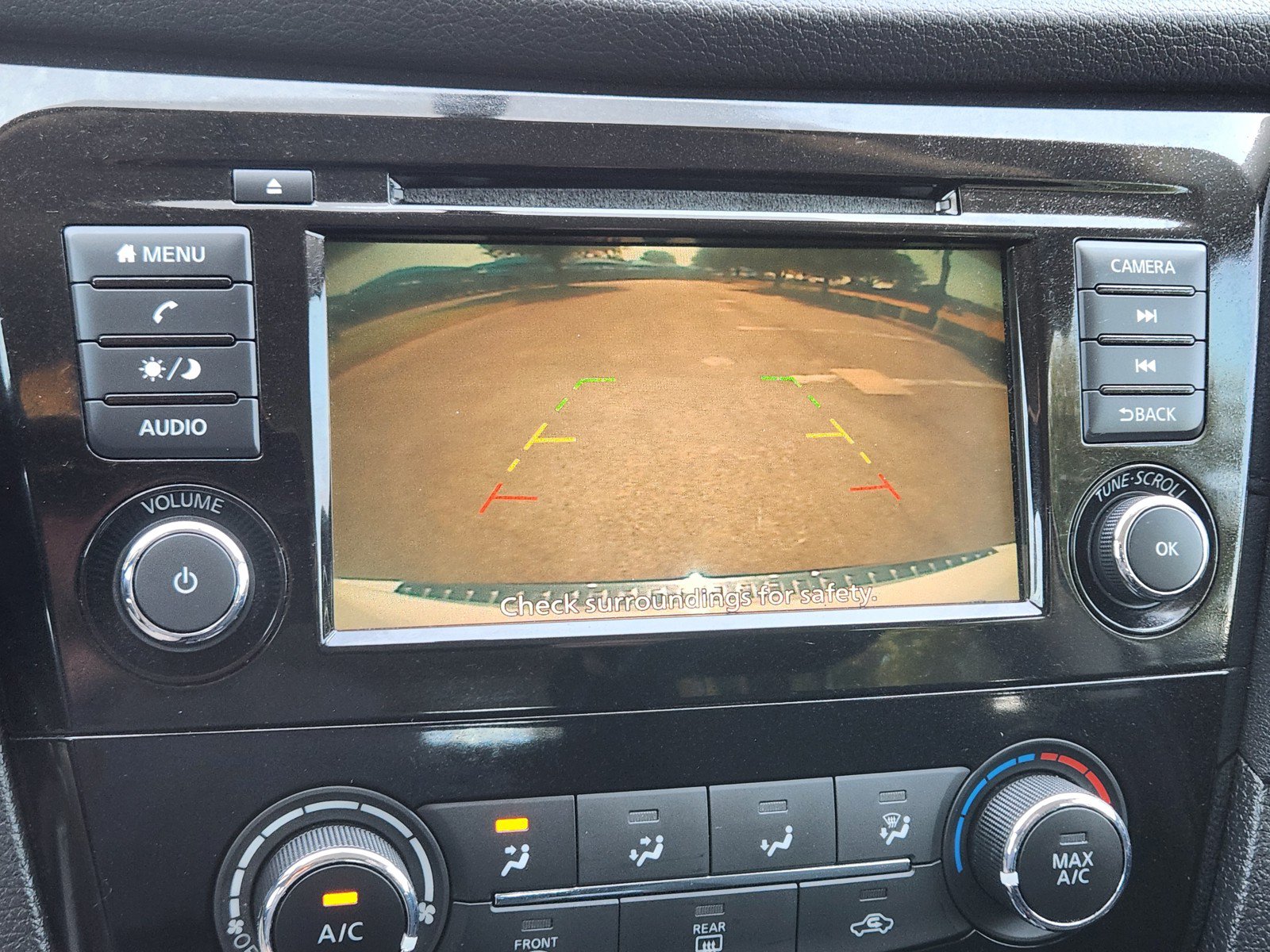Used 2018 Nissan Rogue S FWD image 7
