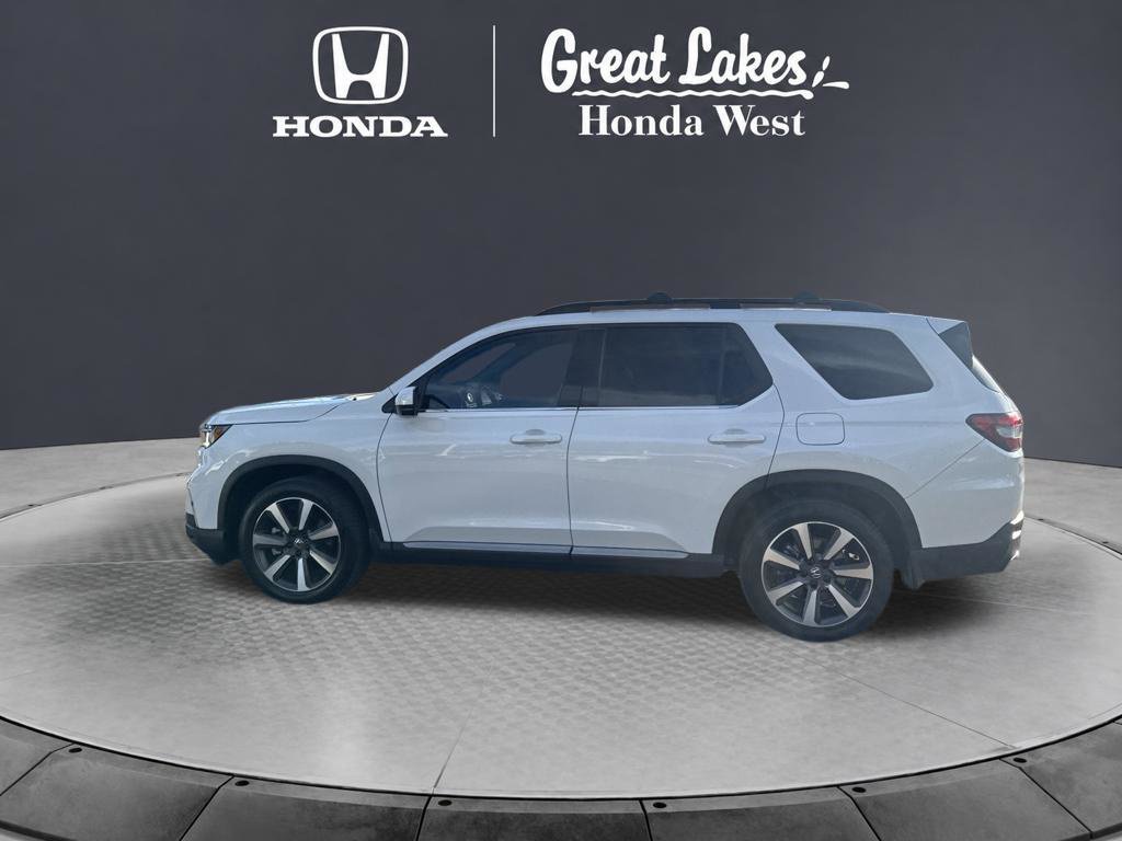 Used 2024 Honda Pilot Touring image 13