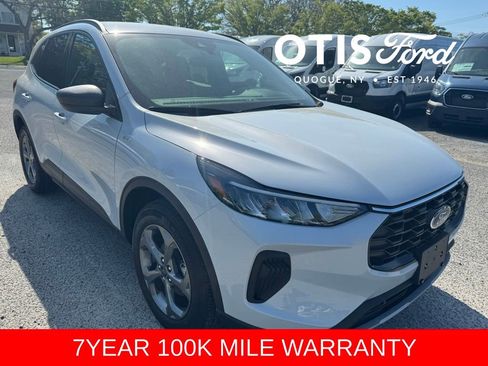 Certified 2025 Ford Escape ST-Line w/ Tech Pack #1 AWD/4WD image 1