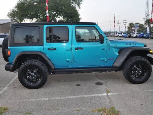 Used 2024 Jeep Wrangler Unlimited image 6