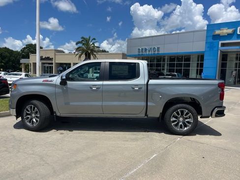 New 2026 Chevrolet Silverado 1500 LT w/ Z71 Off-Road Package AWD/4WD image 4