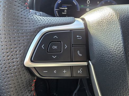 Certified 2025 Toyota Sienna XSE w/ XSE Plus Package image 22