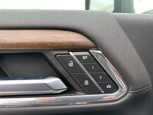 Used 2024 Chevrolet Silverado 2500 High Country w/ Technology Package image 14