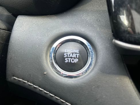 Used 2023 Toyota Highlander XLE image 26