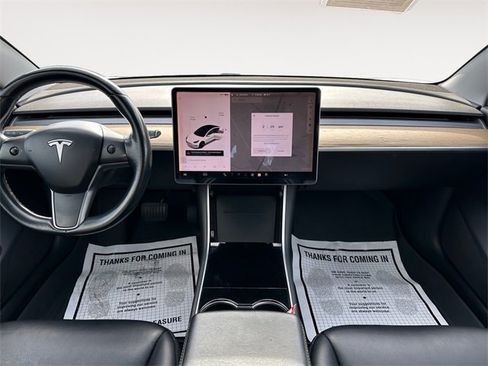 Used 2018 Tesla Model 3 Long Range image 11