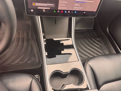 Used 2020 Tesla Model 3 Standard Range Plus RWD image 27