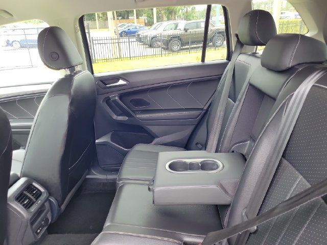 Used 2024 Volkswagen Tiguan SE AWD/4WD image 14