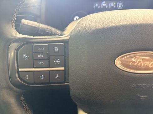 Used 2023 Ford Expedition Platinum image 33