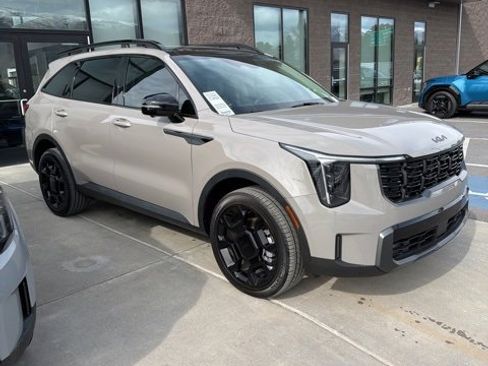 Certified 2025 Kia Sorento SX image 1
