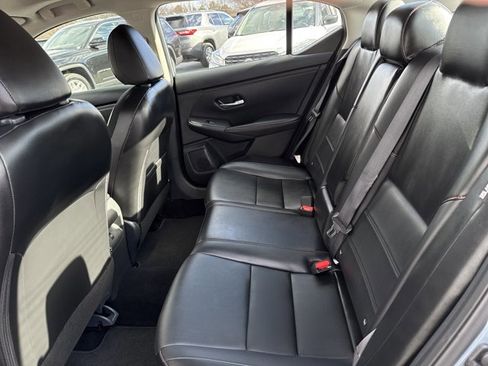 Used 2025 Nissan Sentra SR w/ SR Premium Package image 6