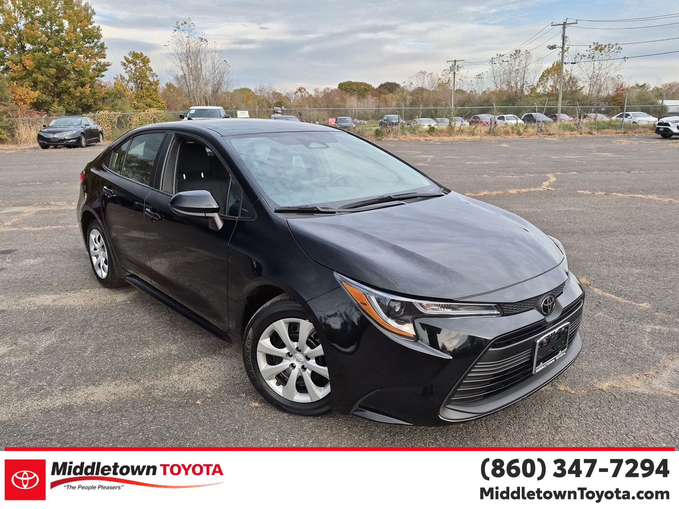 Used 2024 Toyota Corolla LE FWD image 1