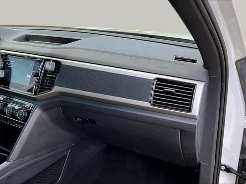 Used 2020 Volkswagen Atlas Cross Sport SEL Premium w/ Cross Sport MDO Package AWD/4WD image 19