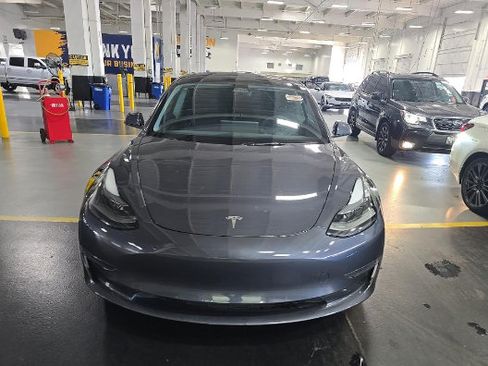 Used 2023 Tesla Model 3 Standard Range RWD image 6