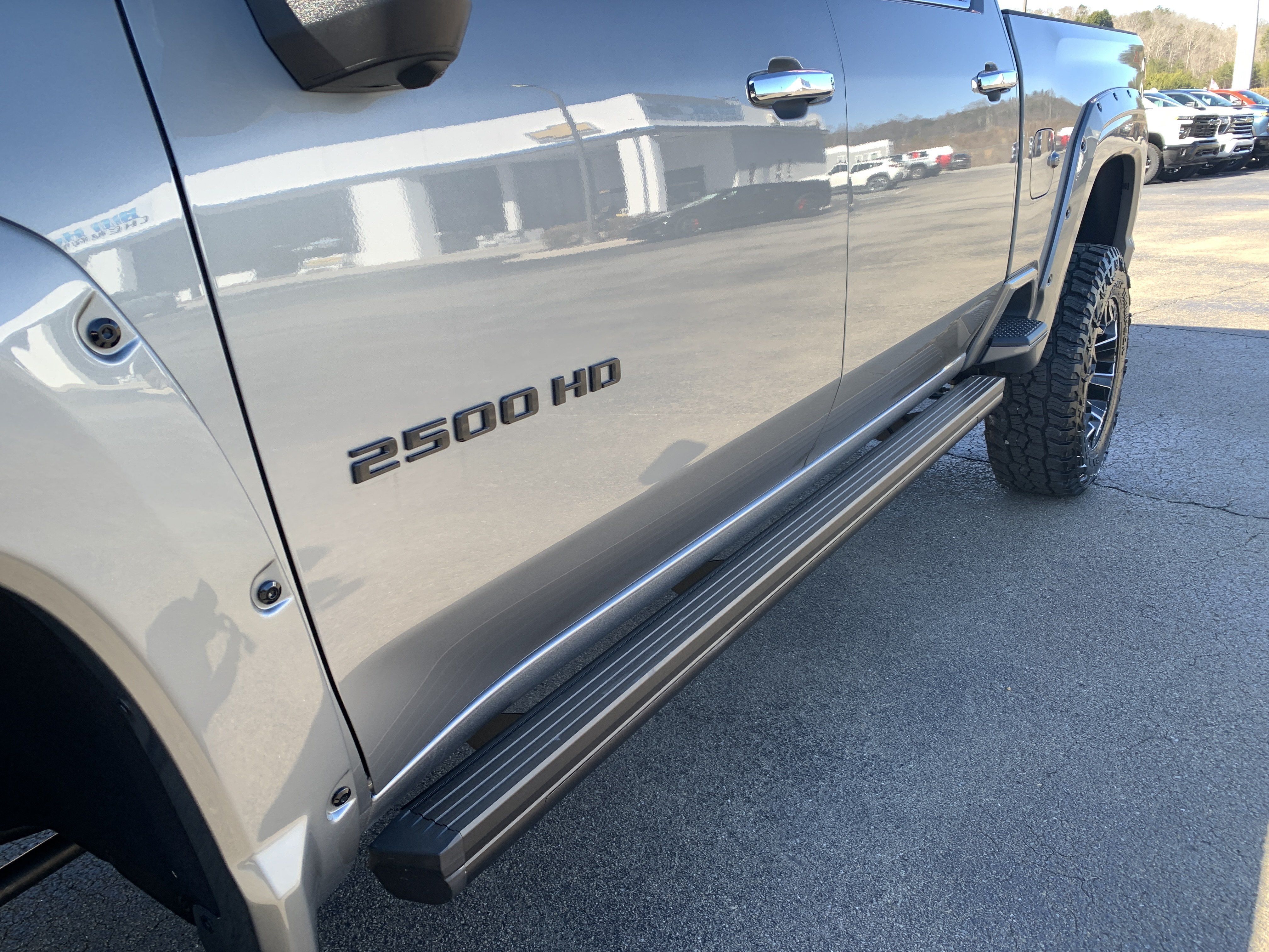 New 2025 Chevrolet Silverado 2500 LTZ w/ LTZ Premium Package AWD/4WD image 8