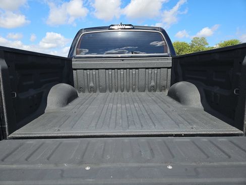 Used 2021 Toyota Tundra SR5 w/ SR5 Upgrade Package AWD/4WD image 24