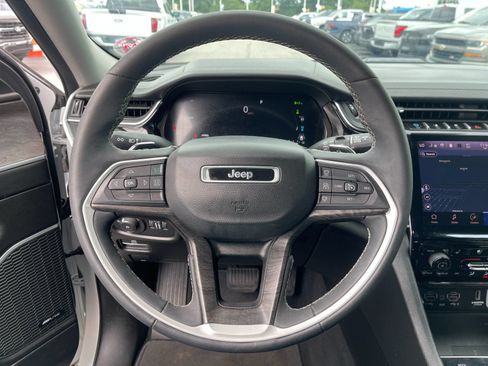 Used 2022 Jeep Grand Cherokee Limited 4xe w/ Luxury Tech Group II AWD/4WD image 27