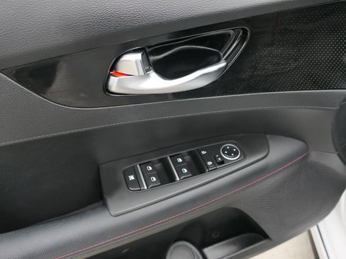 Used 2023 Kia Forte GT image 14