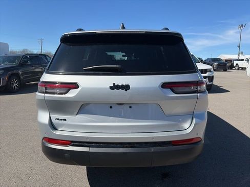 New 2025 Jeep Grand Cherokee L Altitude AWD/4WD image 4